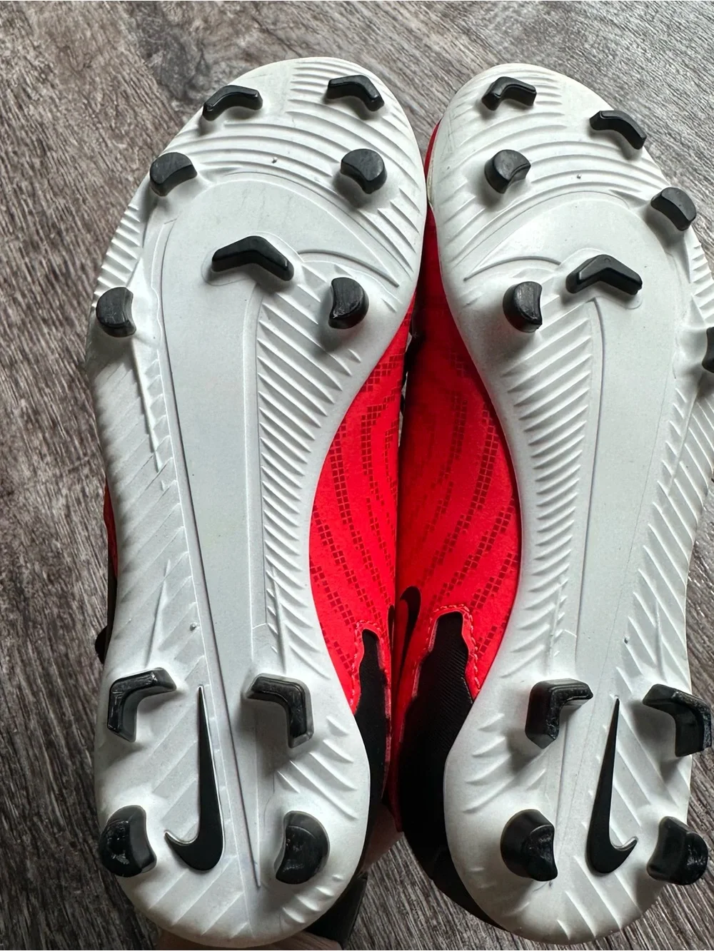 Nike JR Phantom GX Club DF FG Soccer Cleats ***Size 3Y Euro 35***